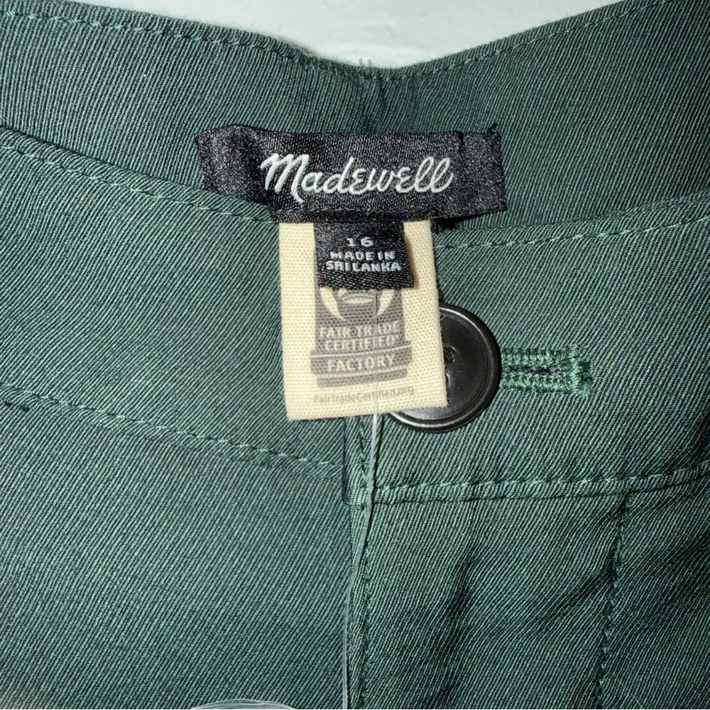 Madewell High-Rise Pleated Cropped Wide-Leg Pants in Forest Green - Picture 10 of 14